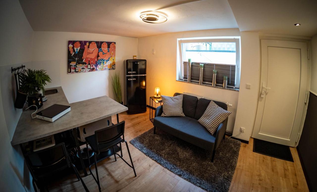 Apartment Gemütliche 2-zimmer Souterrain Düsseldorf