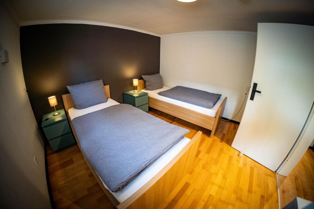 Gemütliche 2-zimmer Souterrain Apartment Düsseldorf