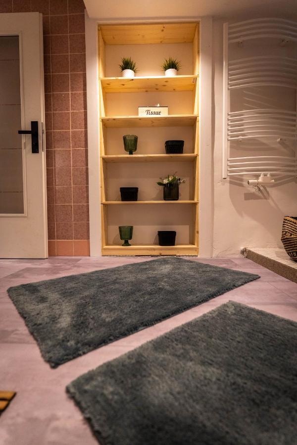 Apartment Gemütliche 2-zimmer Souterrain Düsseldorf