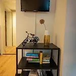 Gemuetliche 2-zimmer Souterrain Appartement *